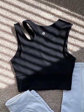 Lululemon Mastered Motion Crop Tank Size 2 Black